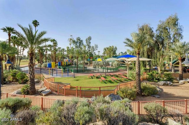 2055 W WINDSOR Avenue, Phoenix, AZ 85009