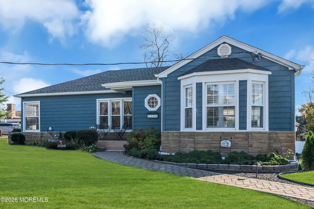 294 Leonardville Road, Belford, NJ 07718