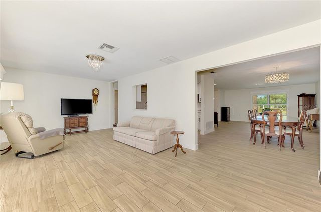 1620 MISSION VALLEY BOULEVARD, Nokomis, FL 34275