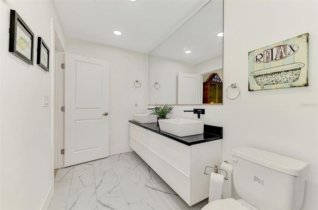 1620 MISSION VALLEY BOULEVARD, Nokomis, FL 34275