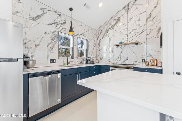 110 Highland Park Avenue, Southport, NC 28461