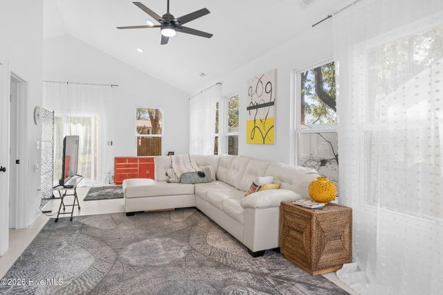 110 Highland Park Avenue, Southport, NC 28461