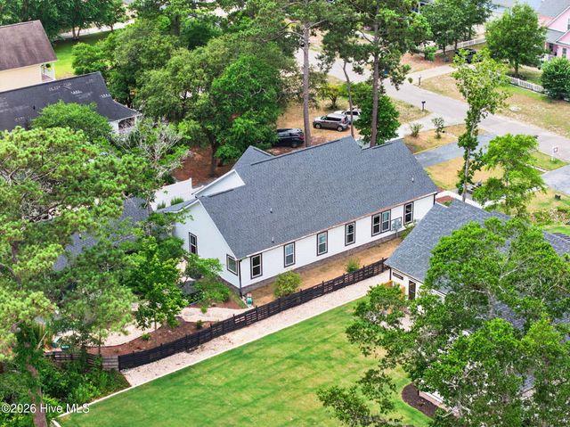 110 Highland Park Avenue, Southport, NC 28461