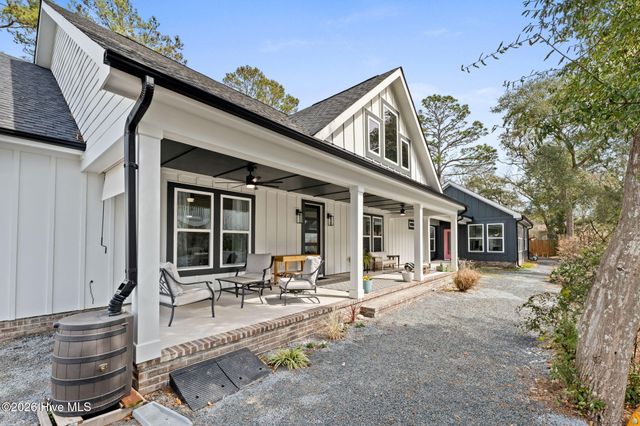 110 Highland Park Avenue, Southport, NC 28461