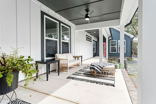 110 Highland Park Avenue, Southport, NC 28461