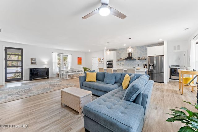 110 Highland Park Avenue, Southport, NC 28461