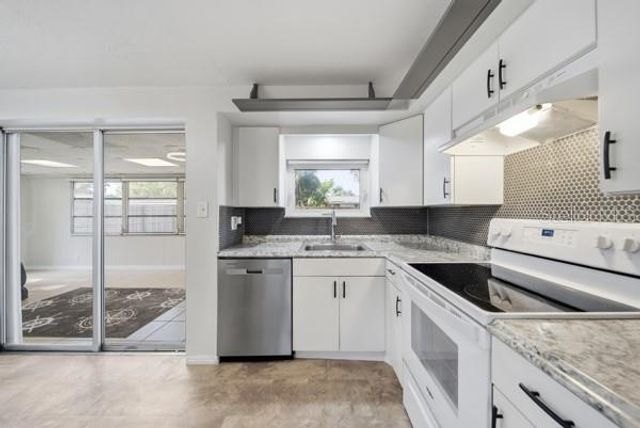 5935 63RD AVENUE N, Pinellas Park, FL 33781