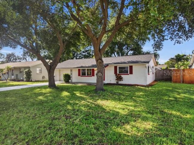 5935 63RD AVENUE N, Pinellas Park, FL 33781