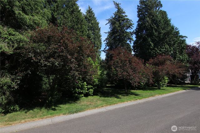8652 Wood Duck Way, Blaine, WA 98230