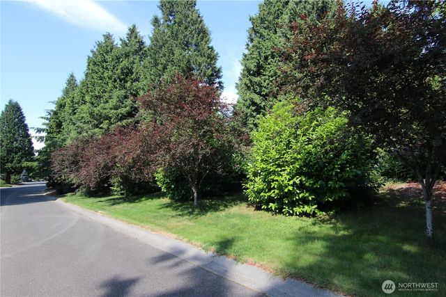 8652 Wood Duck Way, Blaine, WA 98230