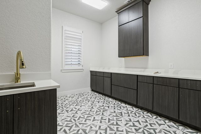 2011 Community Lane, Midland, TX 79701