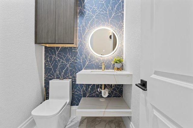 2011 Community Lane, Midland, TX 79701