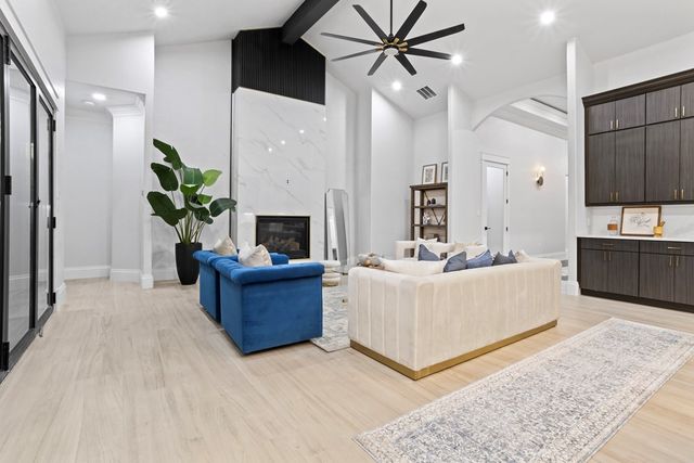 2011 Community Lane, Midland, TX 79701