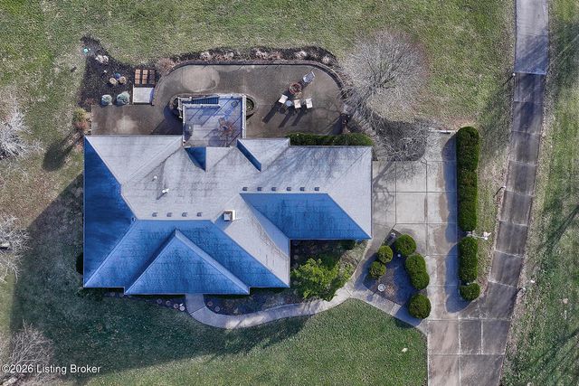 328 Brooks Ln, Simpsonville, KY 40067