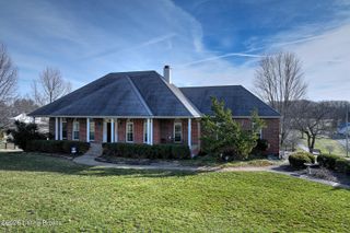 328 Brooks Ln, Simpsonville, KY 40067