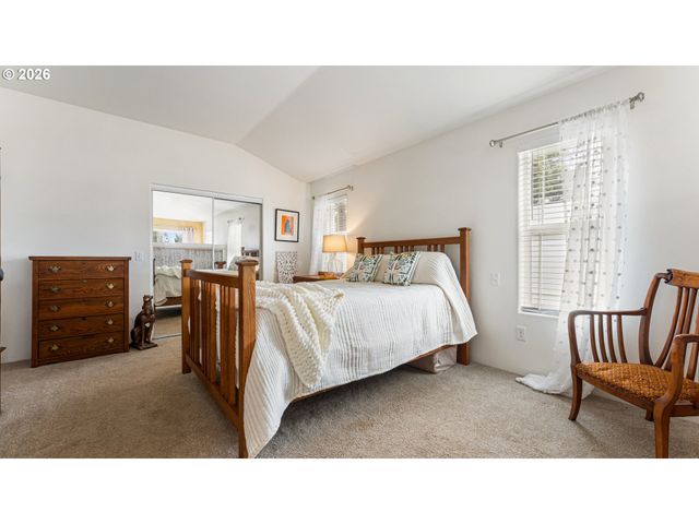 3868 GRANT Pl, Bandon, OR 97411