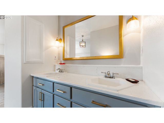 3868 GRANT Pl, Bandon, OR 97411