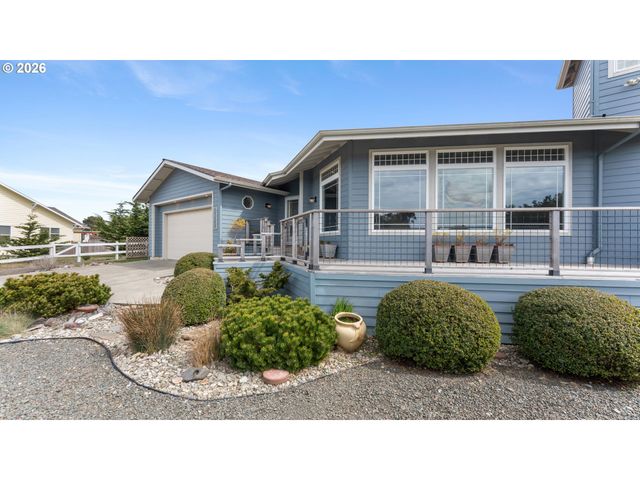3868 GRANT Pl, Bandon, OR 97411
