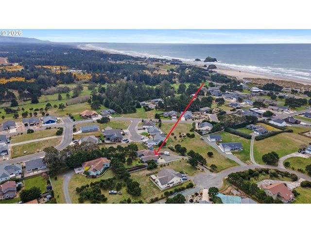 3868 GRANT Pl, Bandon, OR 97411