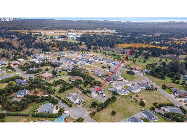 3868 GRANT Pl, Bandon, OR 97411