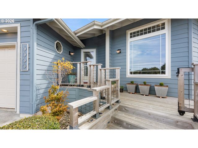 3868 GRANT Pl, Bandon, OR 97411