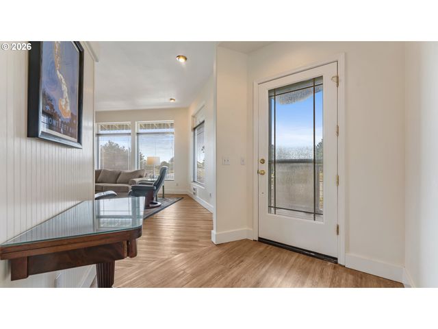 3868 GRANT Pl, Bandon, OR 97411