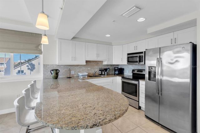 223 ISLAND WAY 4A, Clearwater, FL 33767