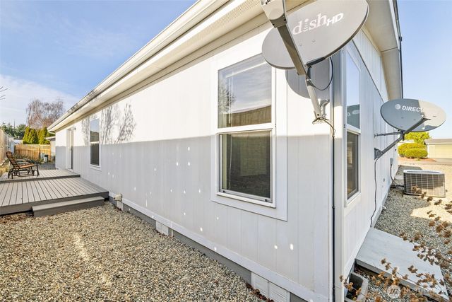 507 N 7th Avenue, Sequim, WA 98382