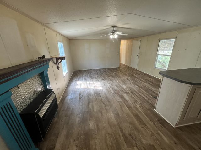 999 Kilburn Hollow Rd, Waynesboro, TN 38485