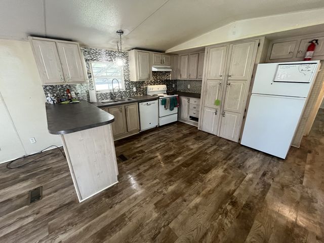 999 Kilburn Hollow Rd, Waynesboro, TN 38485