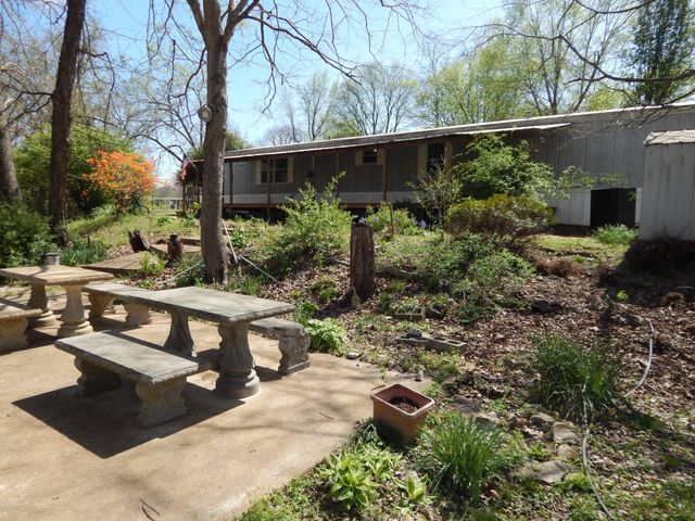 999 Kilburn Hollow Rd, Waynesboro, TN 38485