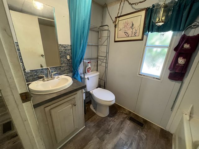 999 Kilburn Hollow Rd, Waynesboro, TN 38485