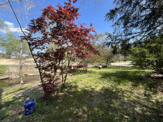 999 Kilburn Hollow Rd, Waynesboro, TN 38485