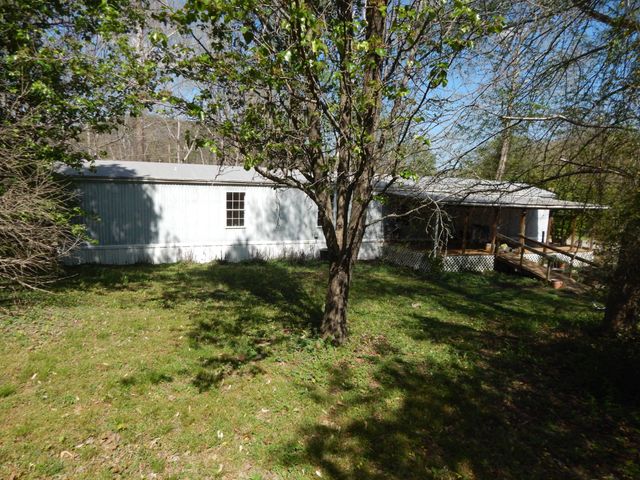 999 Kilburn Hollow Rd, Waynesboro, TN 38485