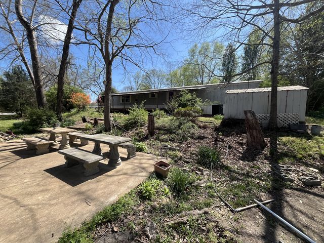 999 Kilburn Hollow Rd, Waynesboro, TN 38485