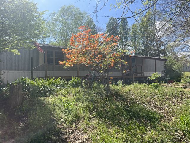 999 Kilburn Hollow Rd, Waynesboro, TN 38485