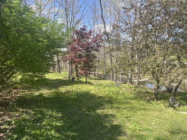 999 Kilburn Hollow Rd, Waynesboro, TN 38485