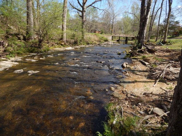 999 Kilburn Hollow Rd, Waynesboro, TN 38485