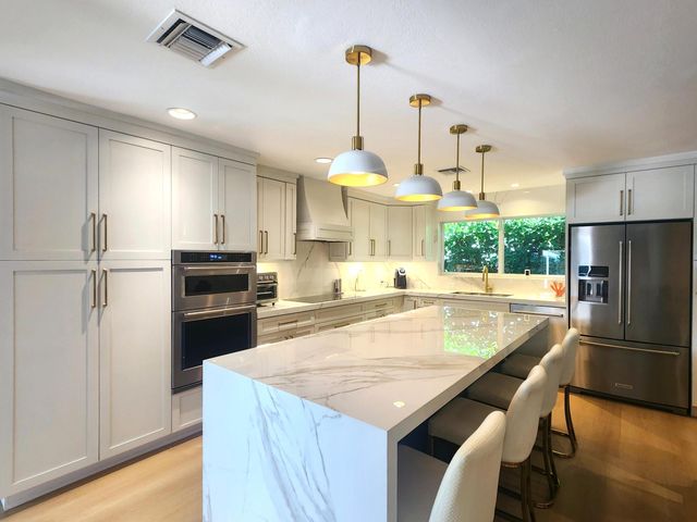 3481 NE 31st Avenue, Lighthouse Point, FL 33064