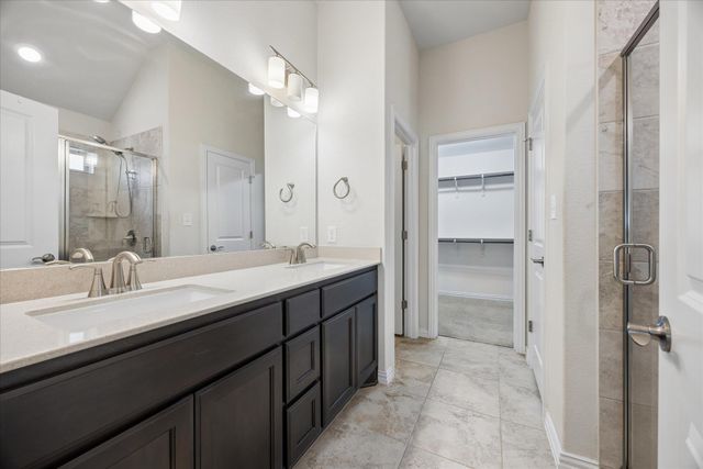 179 Belwood DR, Buda, TX 78610