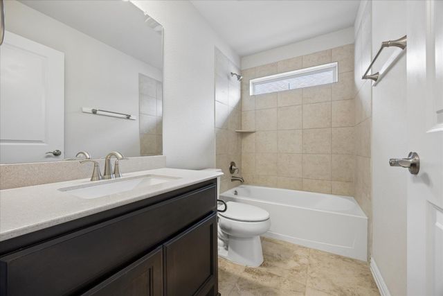 179 Belwood DR, Buda, TX 78610