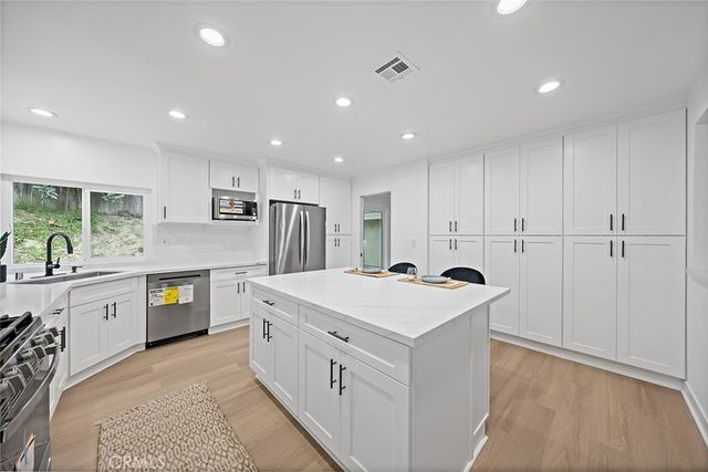 20111 Evening Breeze Dr, Walnut, CA 91789