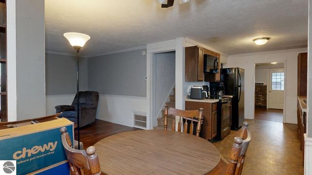 233 E Wright Avenue, Shepherd, MI 48883