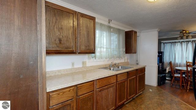 233 E Wright Avenue, Shepherd, MI 48883