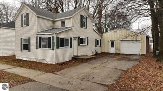 233 E Wright Avenue, Shepherd, MI 48883