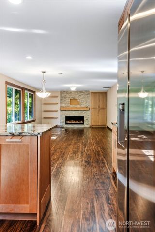 833 15th Court, Mukilteo, WA 98275