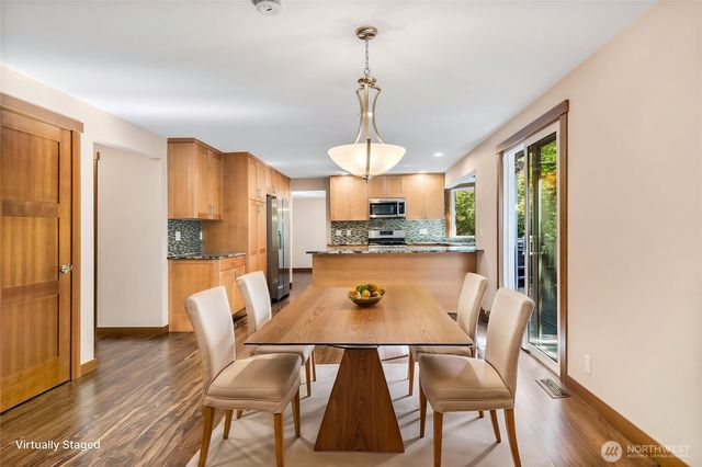 833 15th Court, Mukilteo, WA 98275