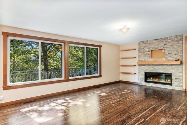 833 15th Court, Mukilteo, WA 98275