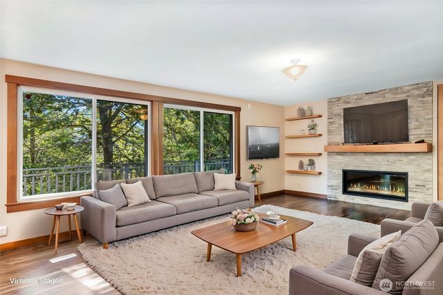 833 15th Court, Mukilteo, WA 98275