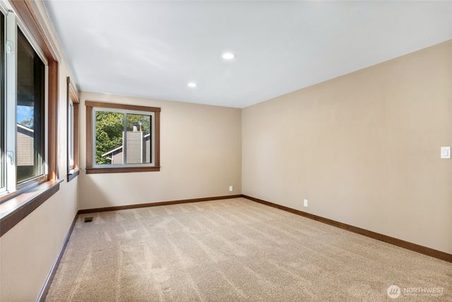 833 15th Court, Mukilteo, WA 98275